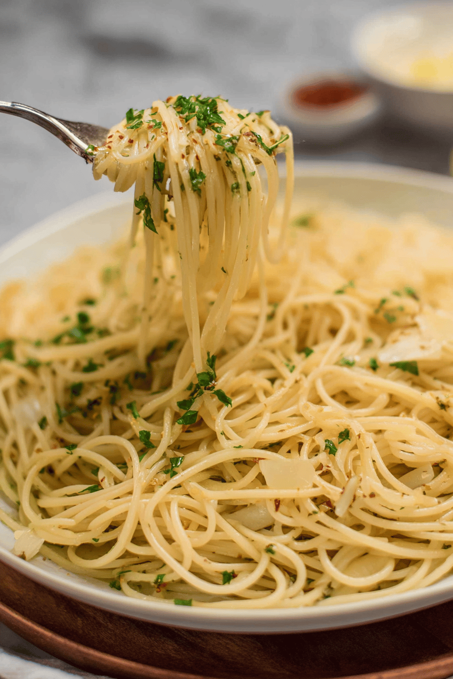 Quick Garlic Oil Spaghetti for Busy Nights