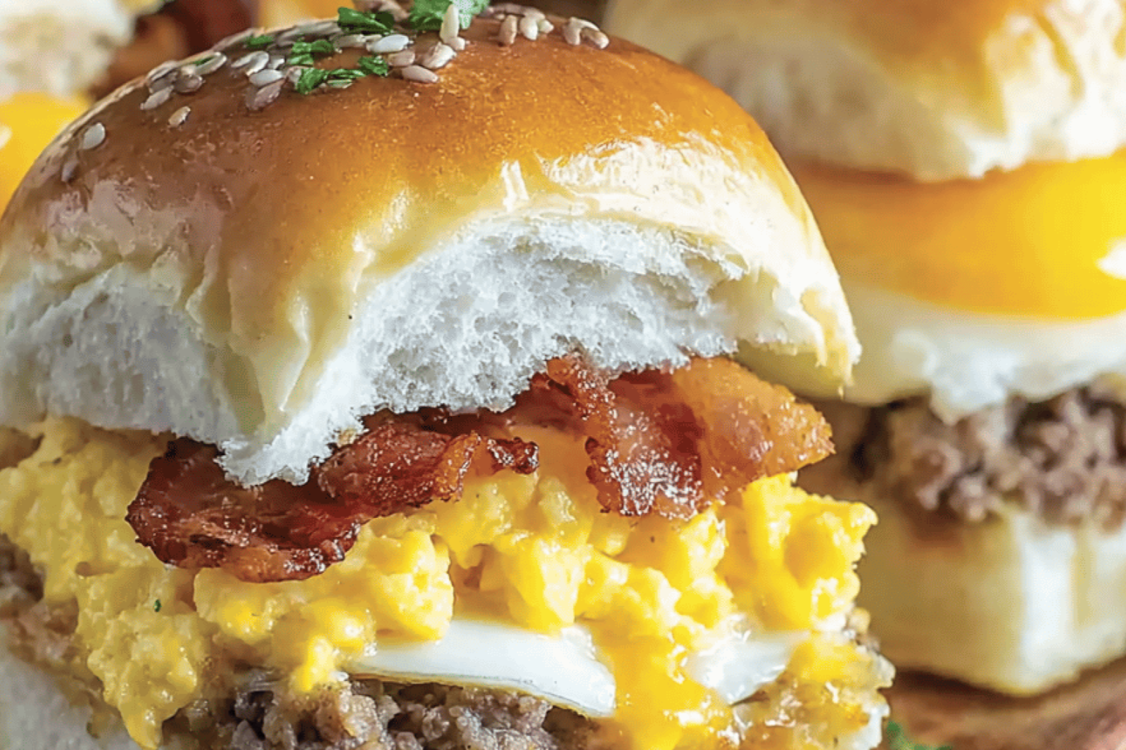Hawaiian Roll Breakfast Sliders with Bacon and Sausage