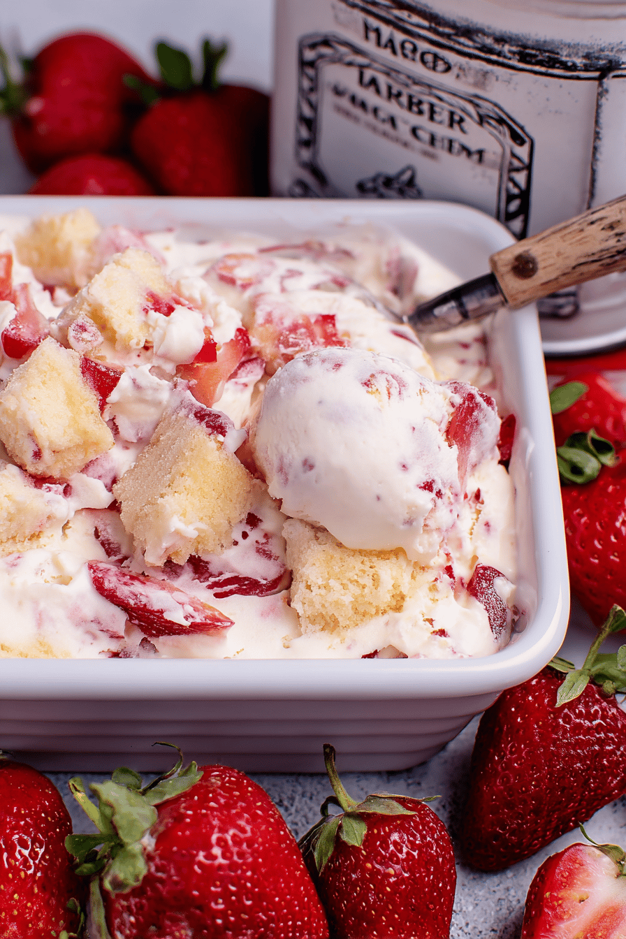 Creamy Strawberry Shortcake Ice Cream No Machine
