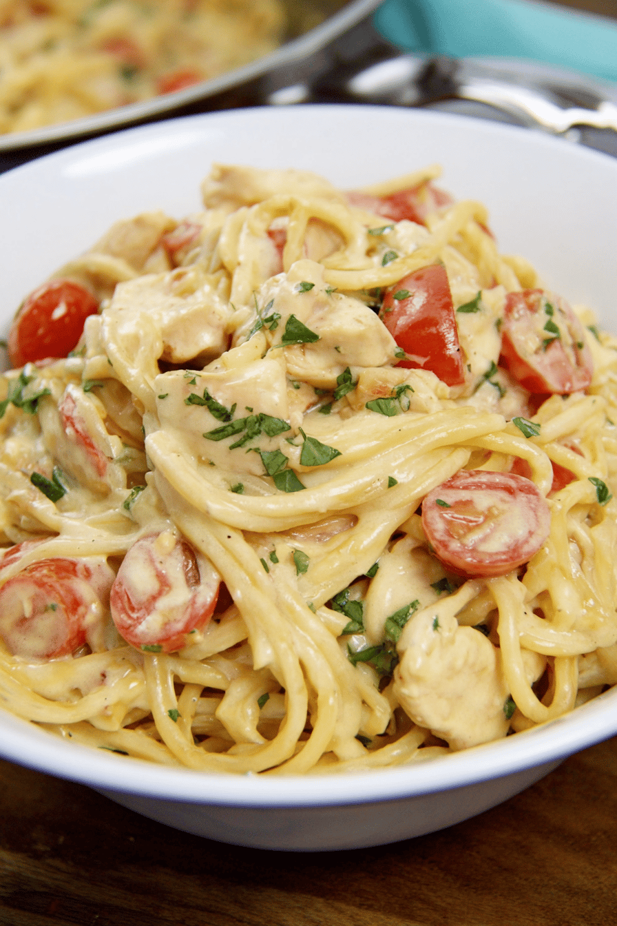 Creamy Cheesy Chicken Spaghetti Dinner