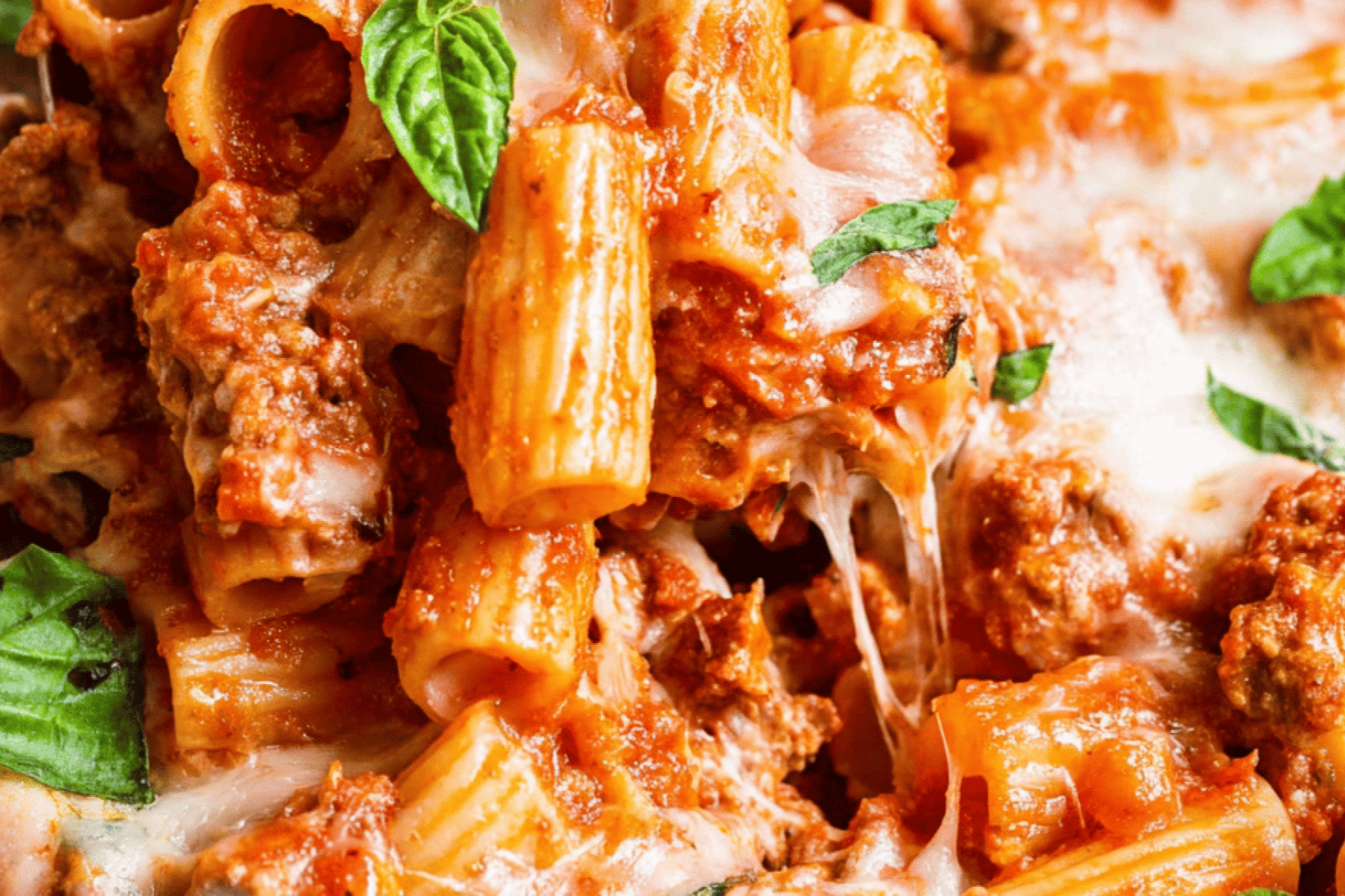 Cheesy Baked Rigatoni with Meat Sauce
