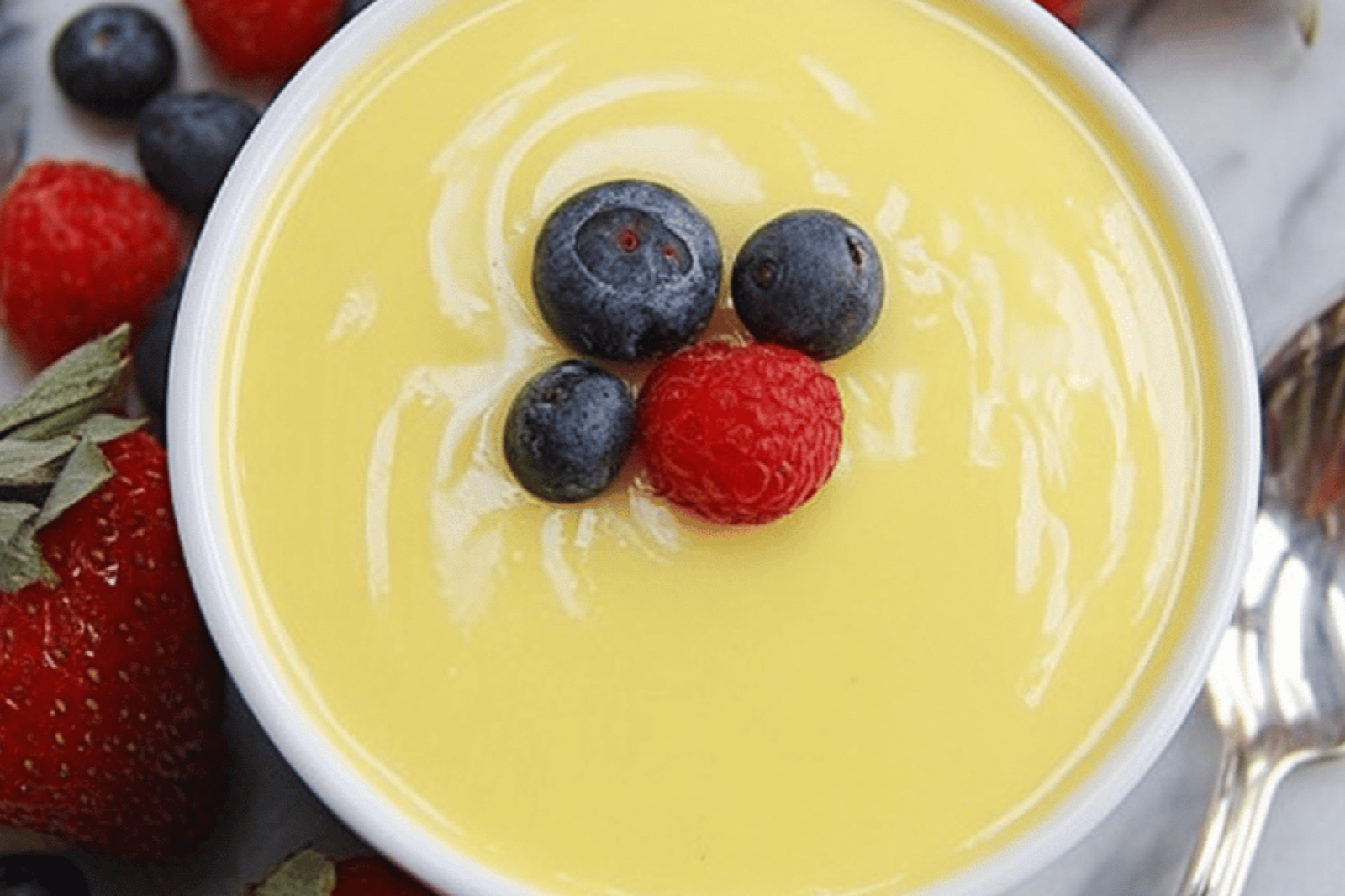 Classic Vanilla Custard for Dessert Delights