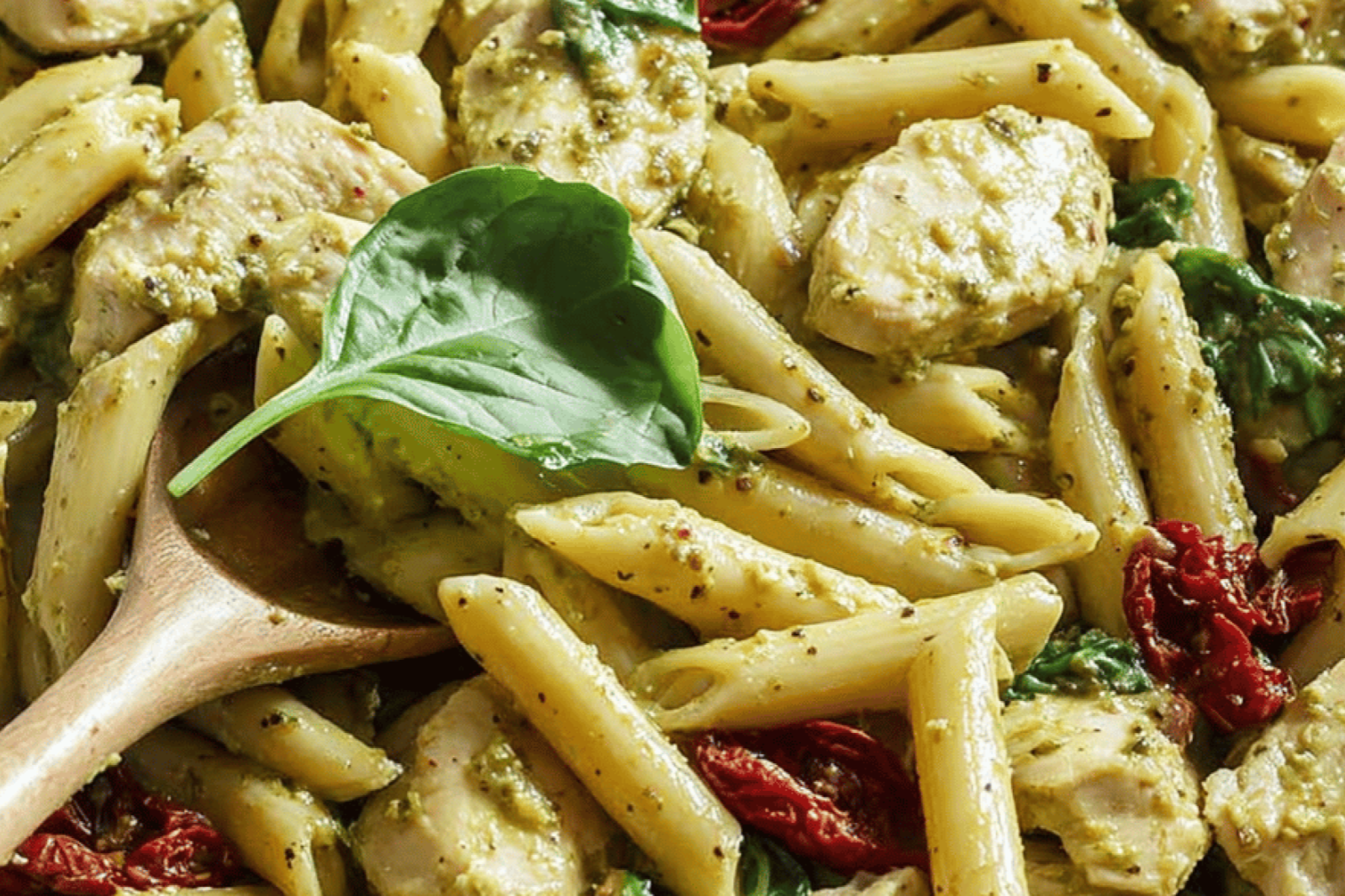 Creamy Chicken Pesto Pasta in Minutes