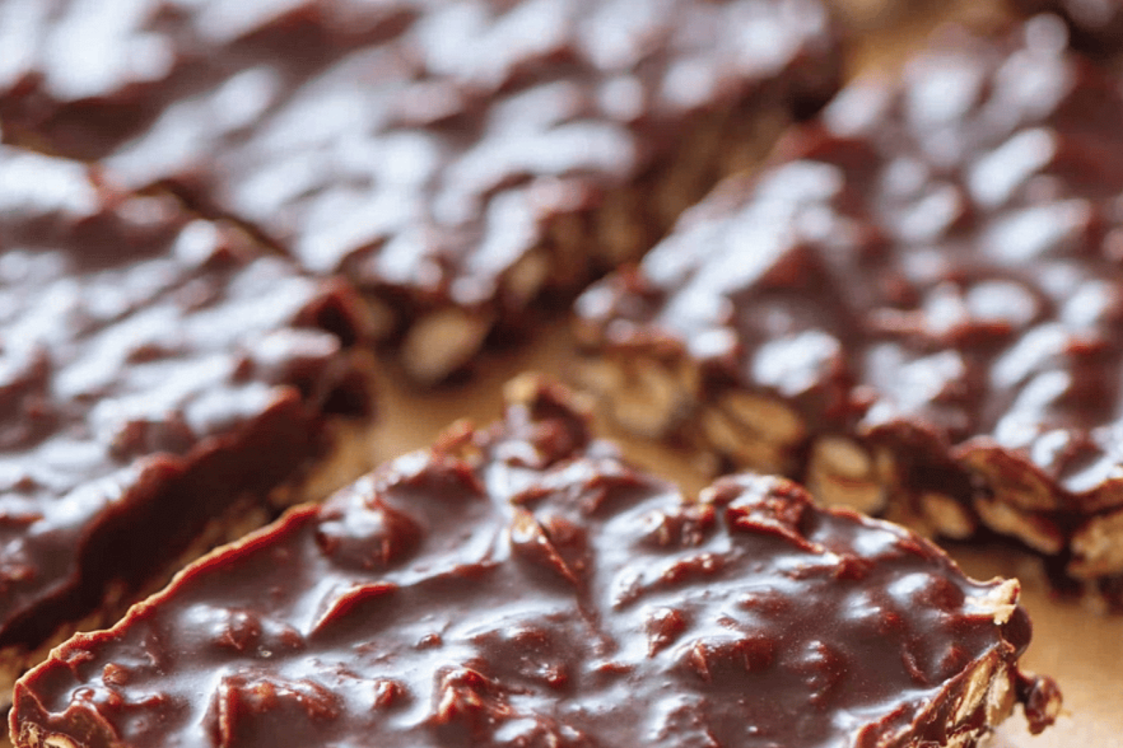 Easy Homemade Crunch Bars Recipe