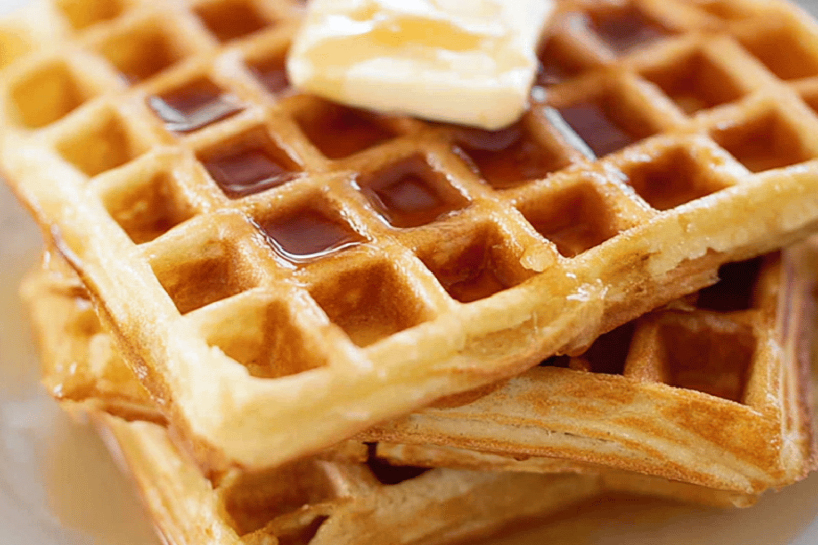 Fluffy Buttermilk Waffles with Crispy Edges