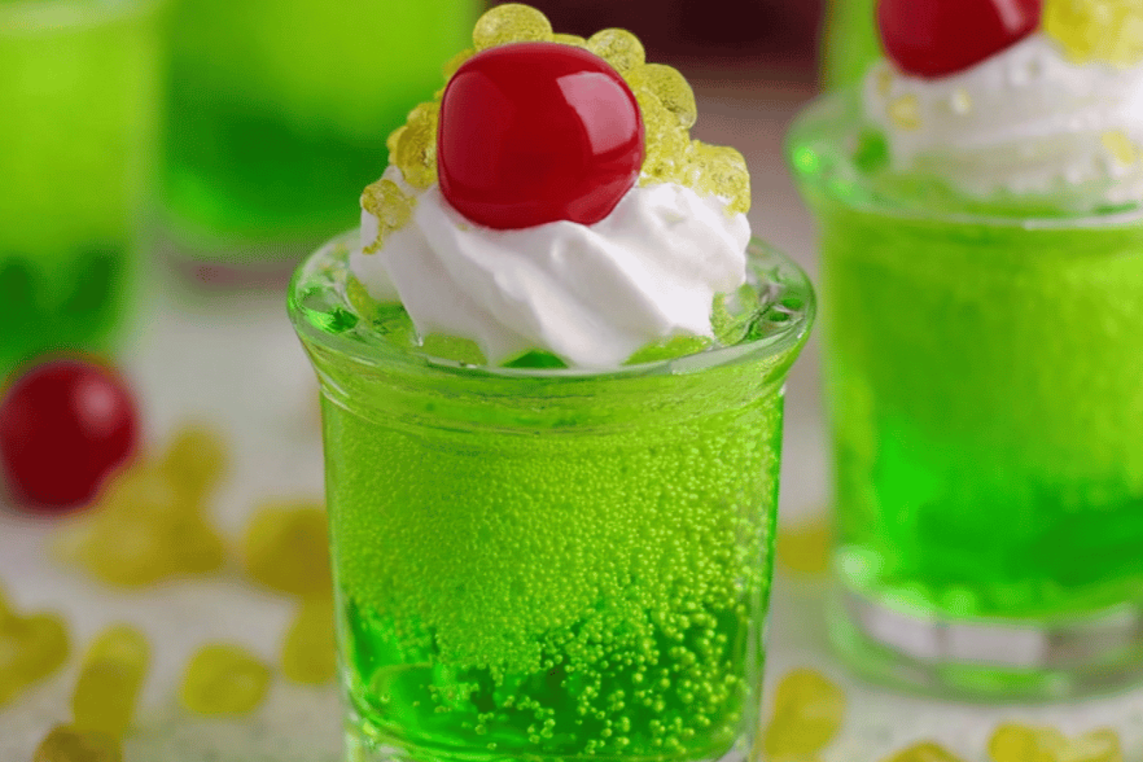 Grinch Shots: Festive Green Holiday Delights