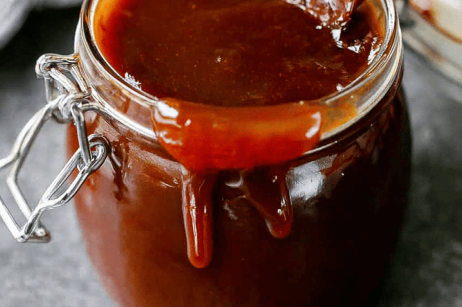 Quick & Easy Homemade BBQ Sauce