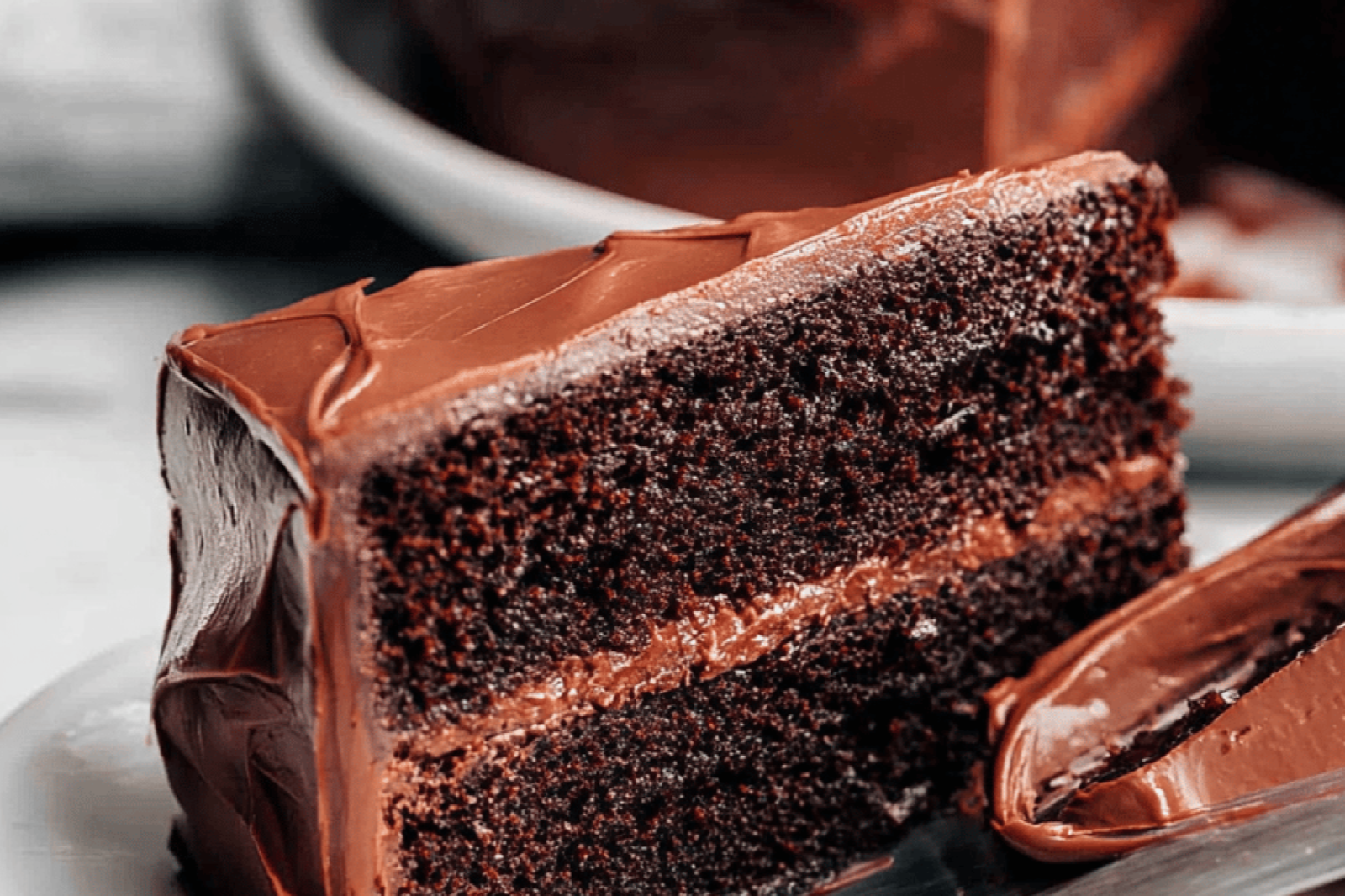 Quinoa Chocolate Cake: Moist & Gluten-Free