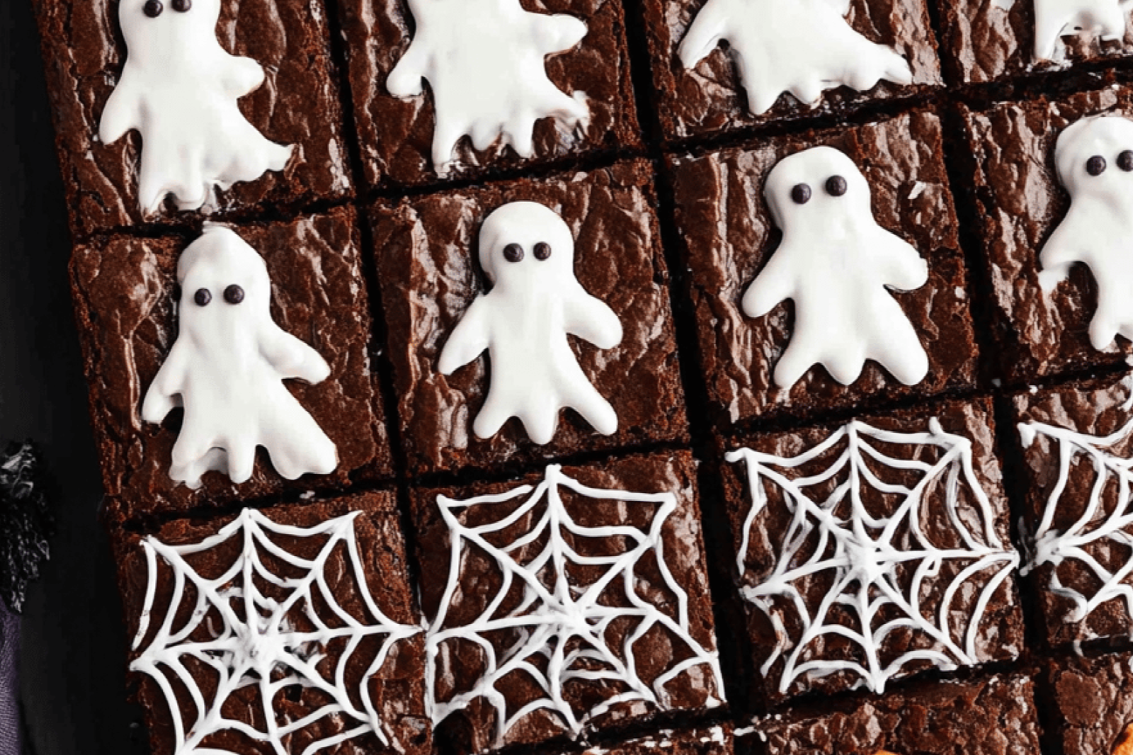 Spooky Halloween Brownie Bites
