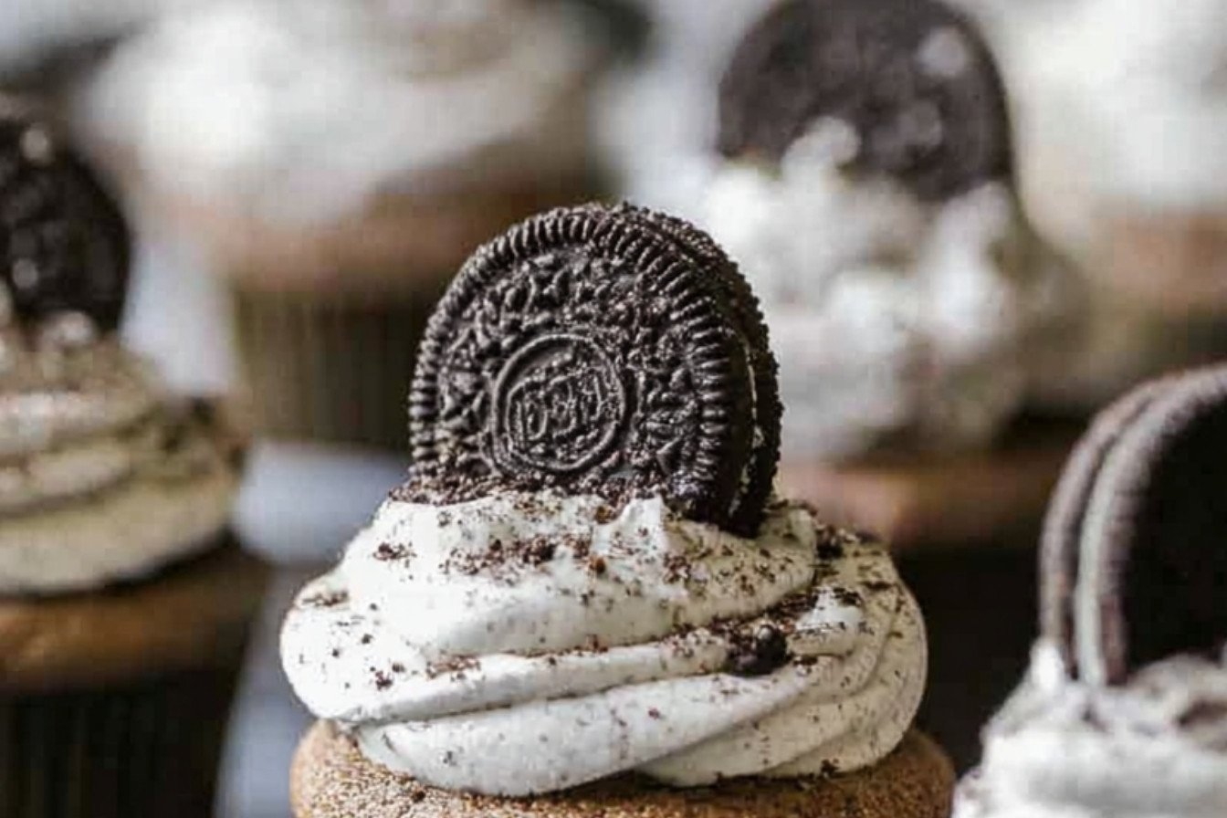 Easy Oreo Cupcakes Recipe From Scratch