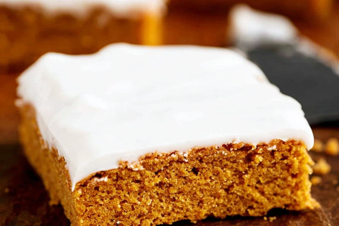 Pumpkin Bars with Cream Cheese Frosting Recipe
