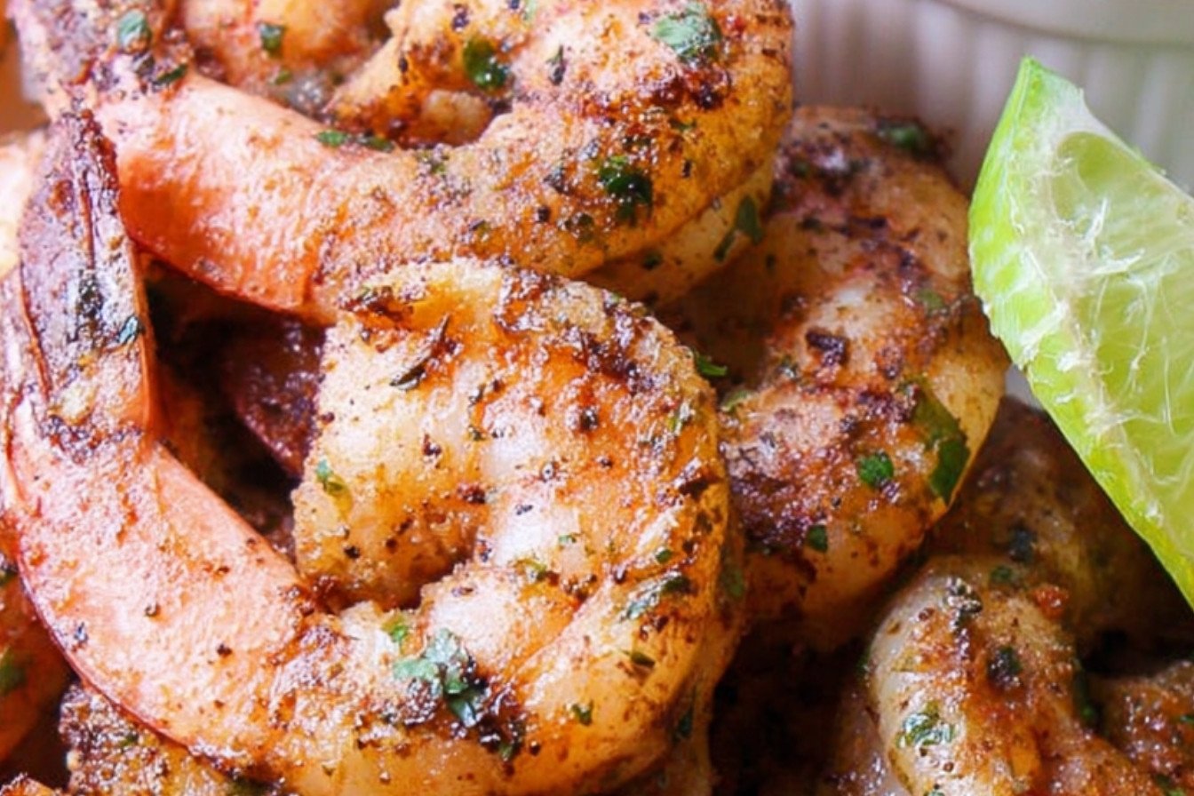 Whole30 Spicy Cilantro Lime Baked Shrimp